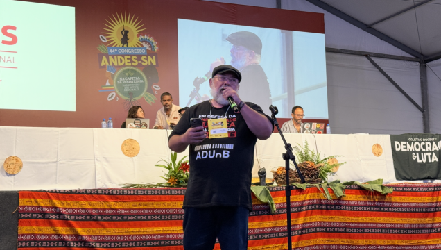 Unidade de ação para combater a extrema direita mundial e brasileira é debatida na Plenária de Conjuntura do 44º Congresso do ANDES-SN