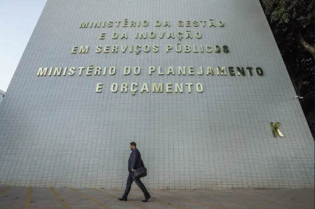 Governo federal recompõe corte do Congresso Nacional no orçamento das universidades e da ciência