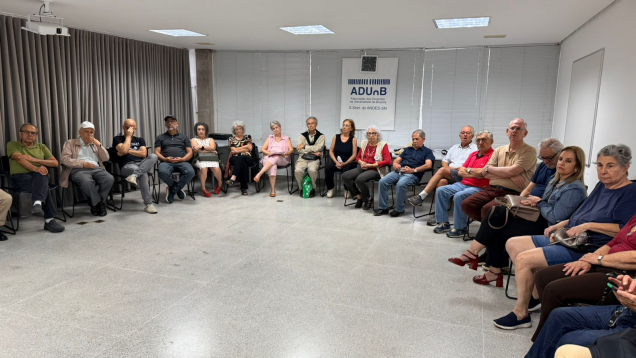 Reunião com aposentados