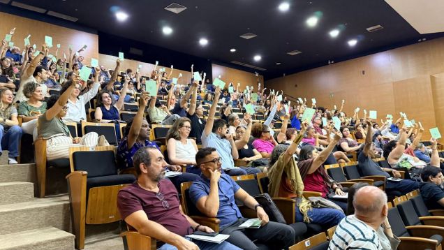 Docentes da UnB aprovam em assembleia indicativo de greve após MGI ampliar absorção da URP para 100%