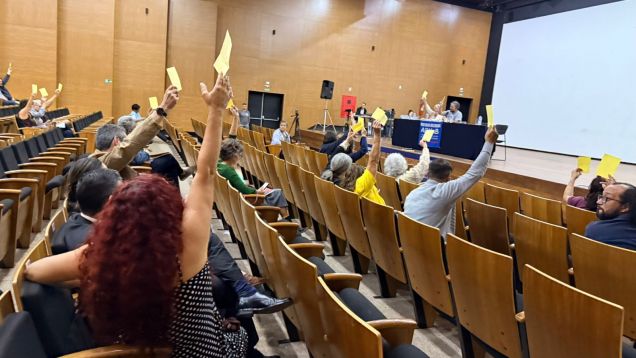 Assembleia mantém indicativo de greve e aprova ato público para 18 de junho