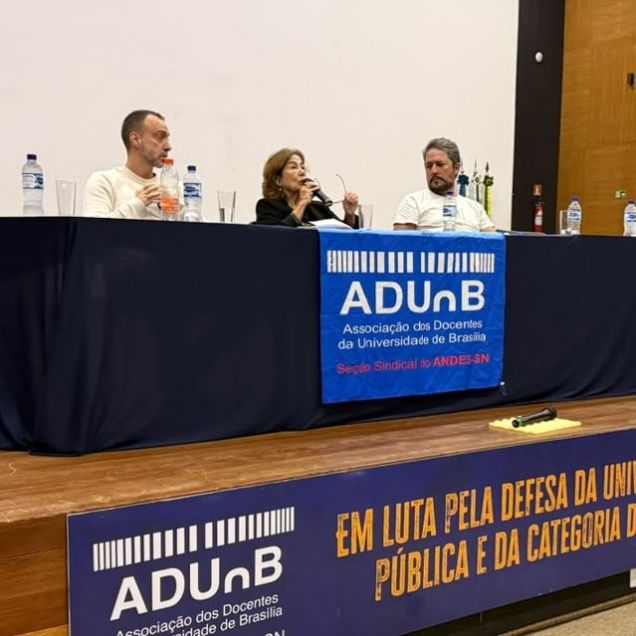 Assembleia mantém indicativo de greve e aprova novas articulações em defesa da URP