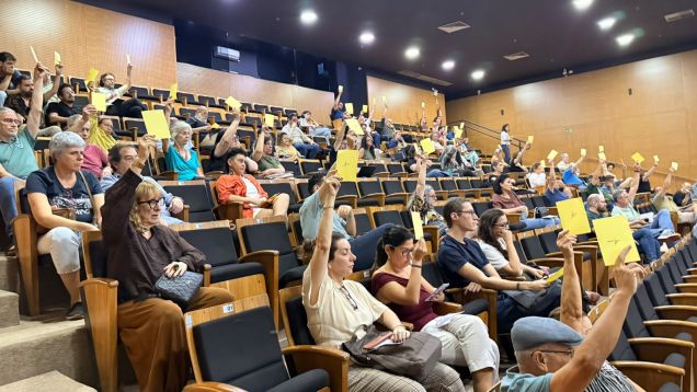 Professores da UnB aprovam paralisação e deflagração de greve será definida na terça-feira (18)