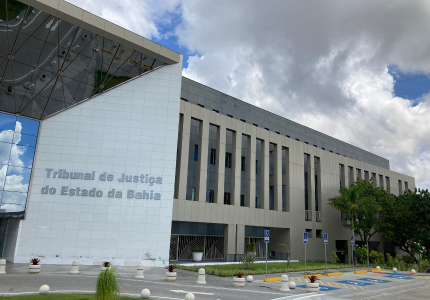 Adicional por Tempo de Serviço na Pandemia. Determinação de Cumprimento da Decisão