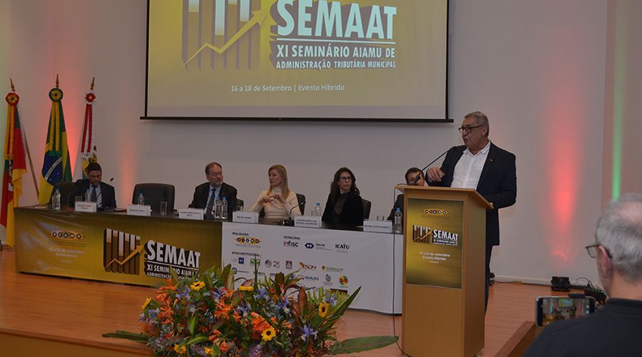 Prefeito de Porto Alegre, Sebastião Melo, é um dos palestrantes da cerimônia de abertura.
