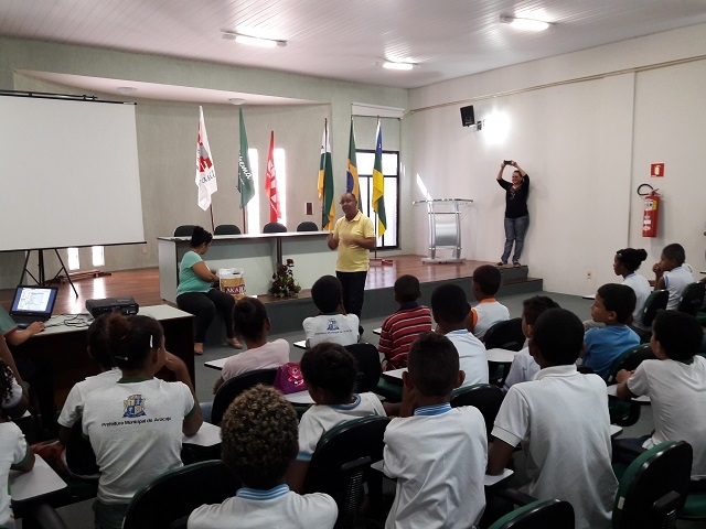 Importância do professor Diomedes Silva é apresentada a estudantes ...