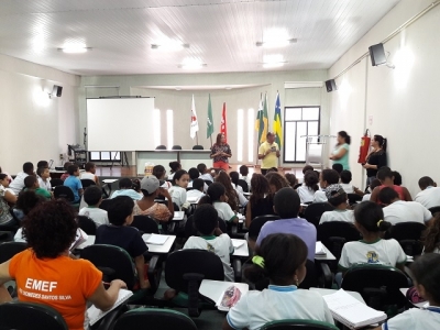 Importância do professor Diomedes Silva é apresentada a estudantes ...
