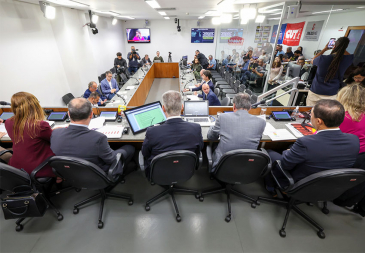 Representantes do Sinfazfisco-MG acompanham debate do Propag na ALMG