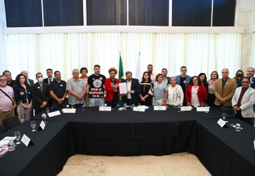 Sinfazfisco-MG participa de reunião na ALMG em apoio ao Parlamento e contra o RRF