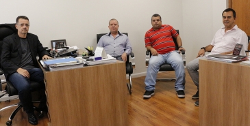 SINFFAZFISCO e SINDPÚBLICOS se reúnem para discutir a suspensão da ajuda de custo prometida ao funcionalismo público