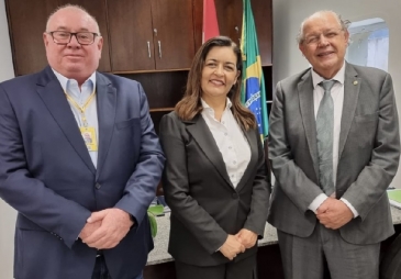 Emenda sugerida pela FEBRAFISCO é proposta na PEC 63/2013