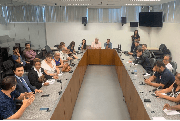 Sindicatos se reúnem na ALMG para discutir projetos do Governo do Estado