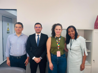 Da esq. à dir: Marcos Trombeta, o juiz Ítalo Menezes, Camila Oliveira e Dulcineia Figueiredo.