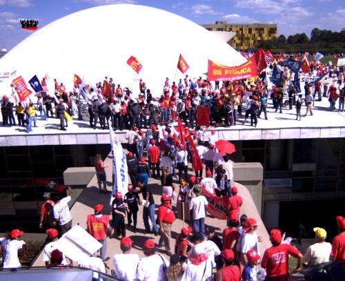 Marcha contra a reforma da Previdência em 2003.