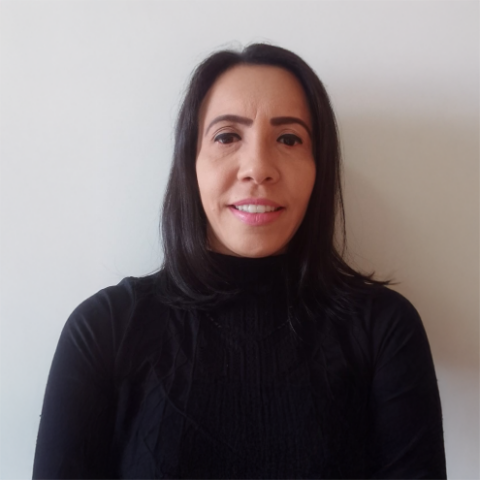 Fabiana Mendonça Rezende